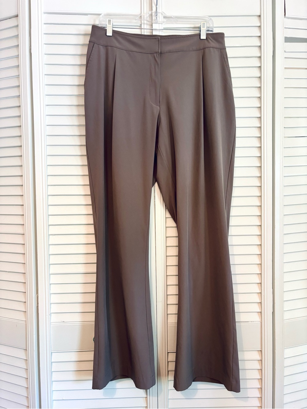 Calvin Klein Light Brown Straight Leg Pants Stretchy Waistband Women’s Large